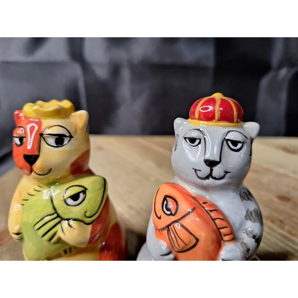 Vintage Ursula Dodge Ceramic Cat Salt and Pepper Shakers Set with Fish